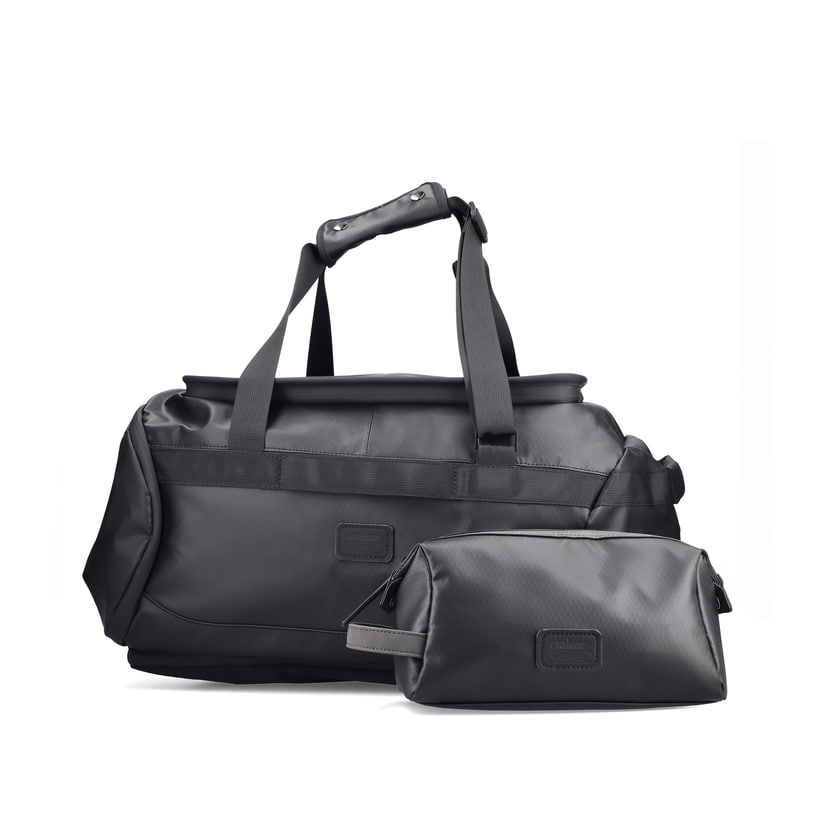 Sac de voyage Rieker H5202-00 noir avec fermeture éclair, bretelle amovible et poche intérieure amovible. Devant.