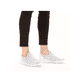 Grüne Rieker Damen Slipper 54071-80 mit ultra leichter und flexibler Sohle. Schuh am Fuß.