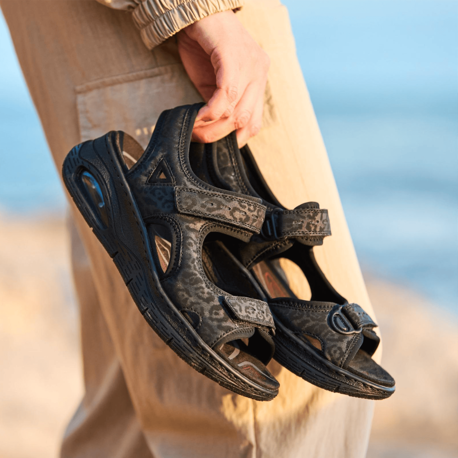 Sandales de randonnée 67666-00 pour femmes.