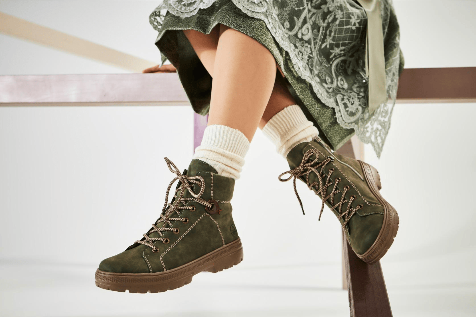 Damen Schnürstiefel für das Oktoberfest n0030-54.
