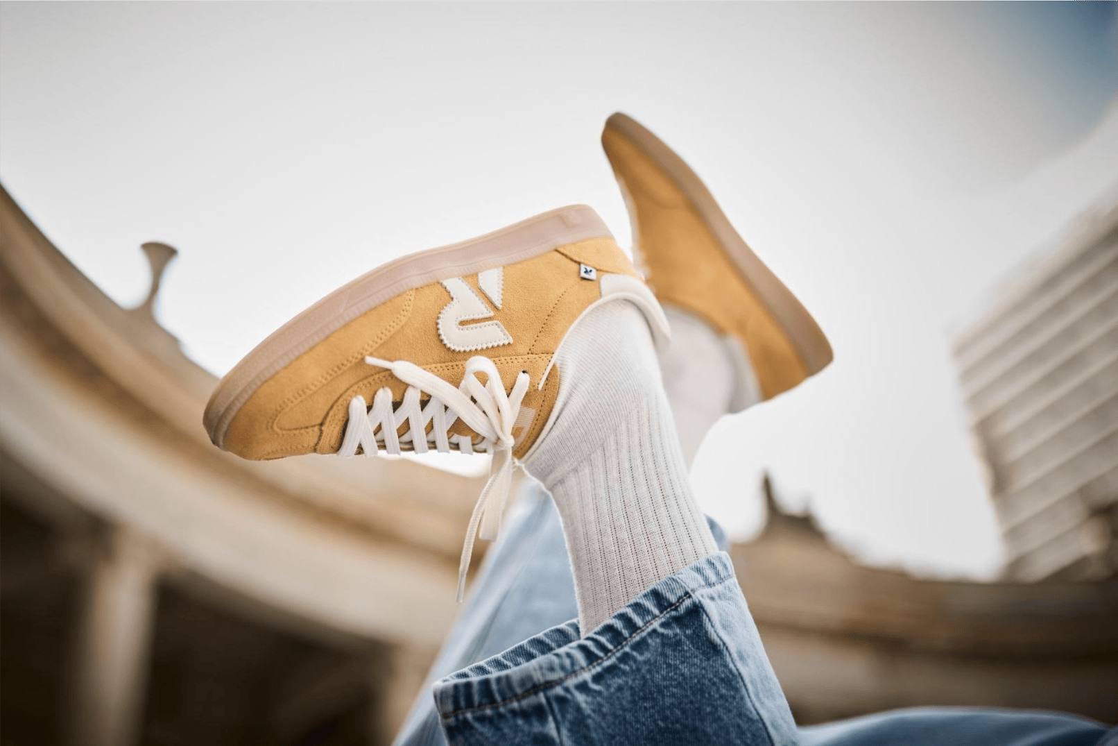 Baskets basses w2200-68 jaunes de Rieker.